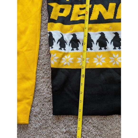 NHL Pittsburgh Penguins Light Up Ugly Christmas Sweater Sz L Black Yellow Snow - Picture 10 of 11
